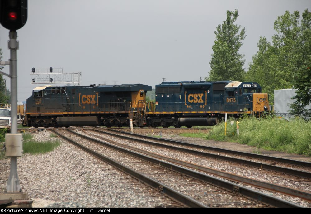 CSX 3027, 8475 on M201